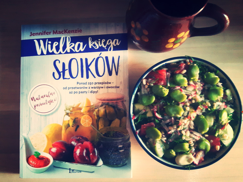 Przepis na sałatkę z pęczaku i bobu