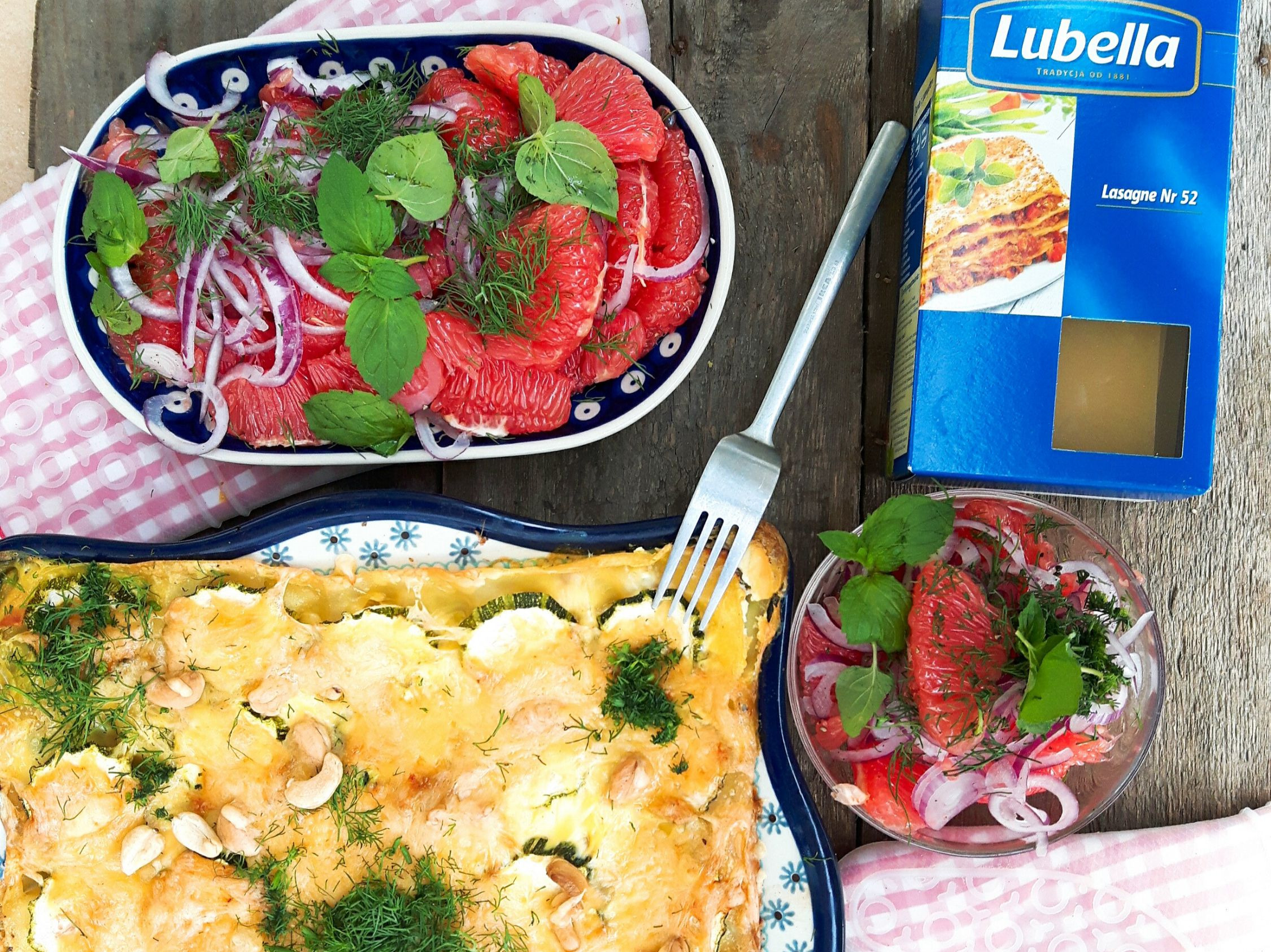 Przepis na lasagne warzywną ze szpinakiem, łososiem