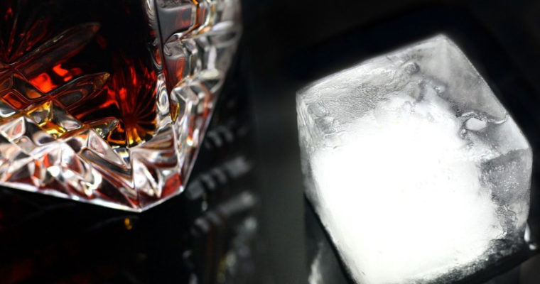 Poznaj kilka ciekawostek na&nbsp;temat najbardziej męskiego z&nbsp;alkoholi