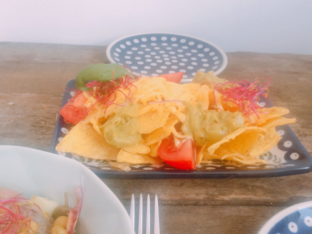 Nachosy z guacamole