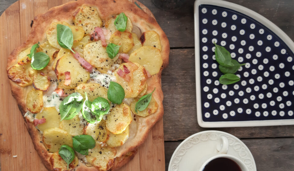 pizza z boczkiem