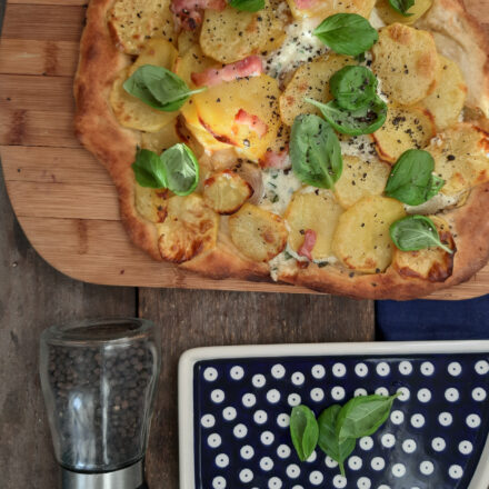 pizza z boczkiem