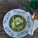 Zupa czosnkowa z cukinią na diecie dr Dąbrowskiej