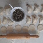 Pierogi z cebulą i makiem