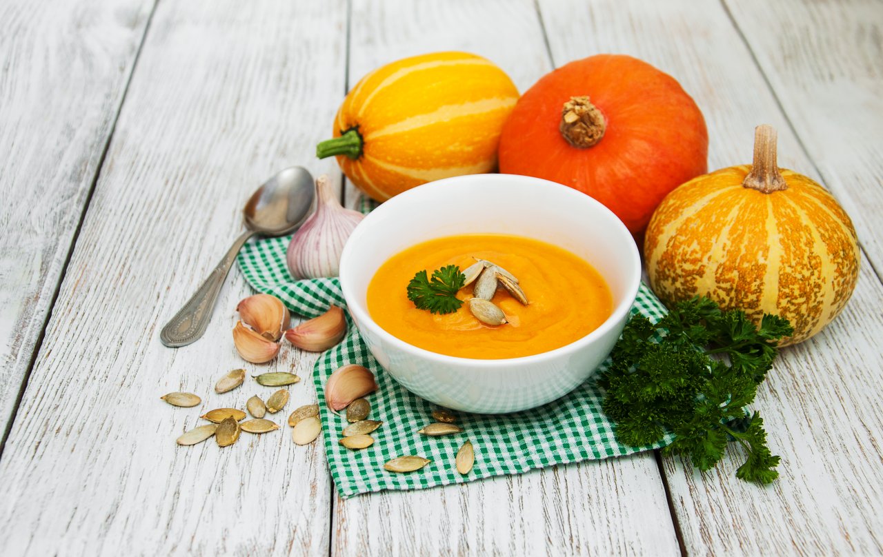 Zupa dyniowa i inne przepisy na jesienne potrawy z dyni